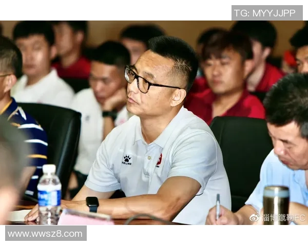 宋钟国退役后的人生新篇章足球明星转型之路与未来展望