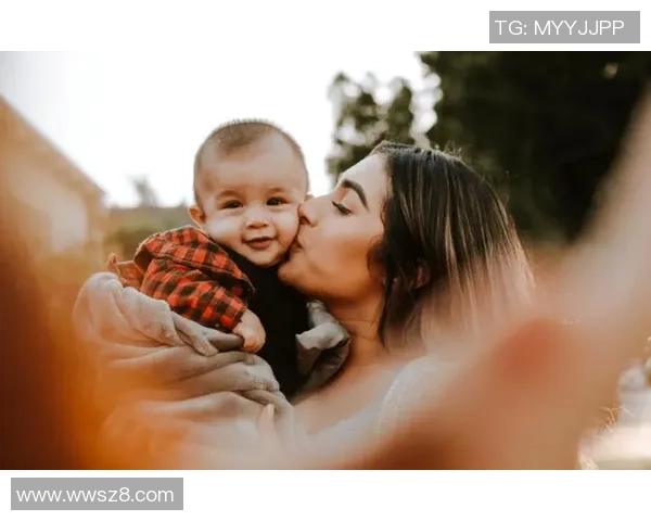 柳岩与足球明星的亲密对话揭示他们的生活与梦想