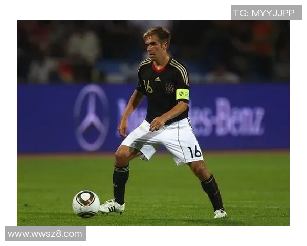 足球明星拉姆全名揭秘及其辉煌职业生涯回顾 足球明星拉姆全名揭秘及其辉煌职业生涯回顾